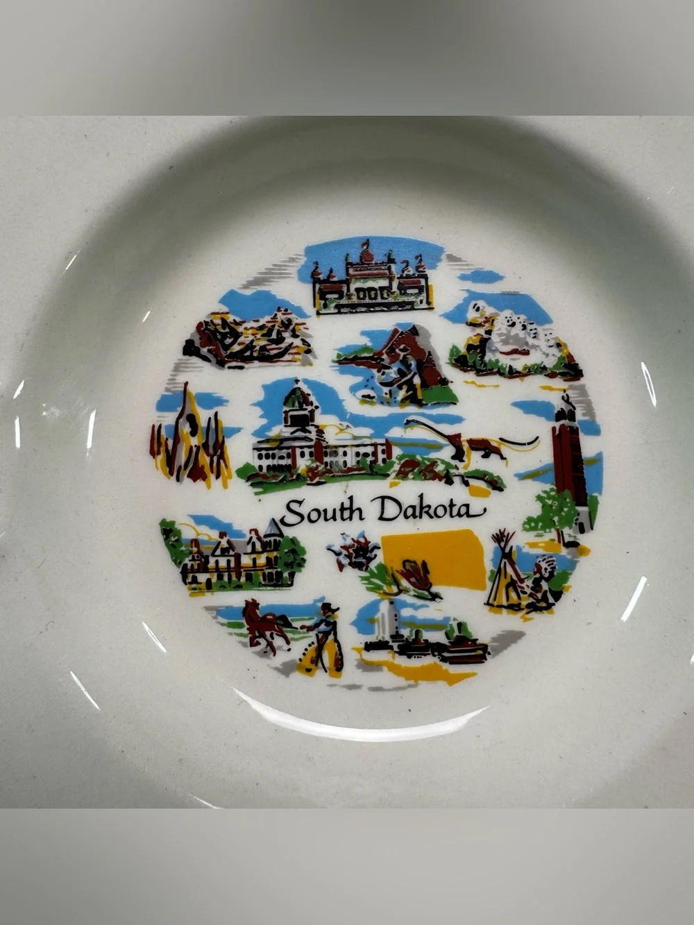 Vintage South Dakota Souvenir Ashtray Mt Rushmore Corn Palace Ceramic Retro 5”